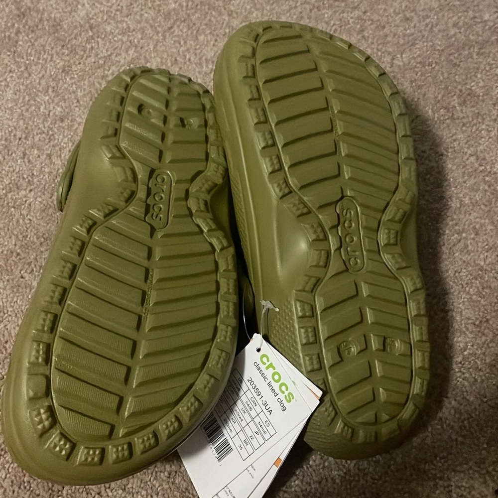Fuzzy Crocs - Picture 3 of 3